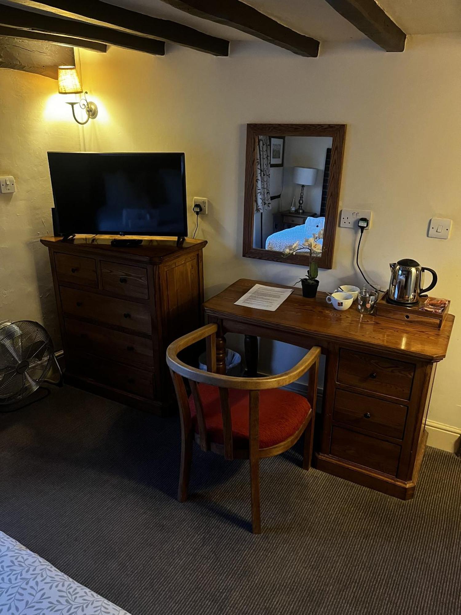 The Cherry Tree Abingdon-on-Thames ภายนอก รูปภาพ