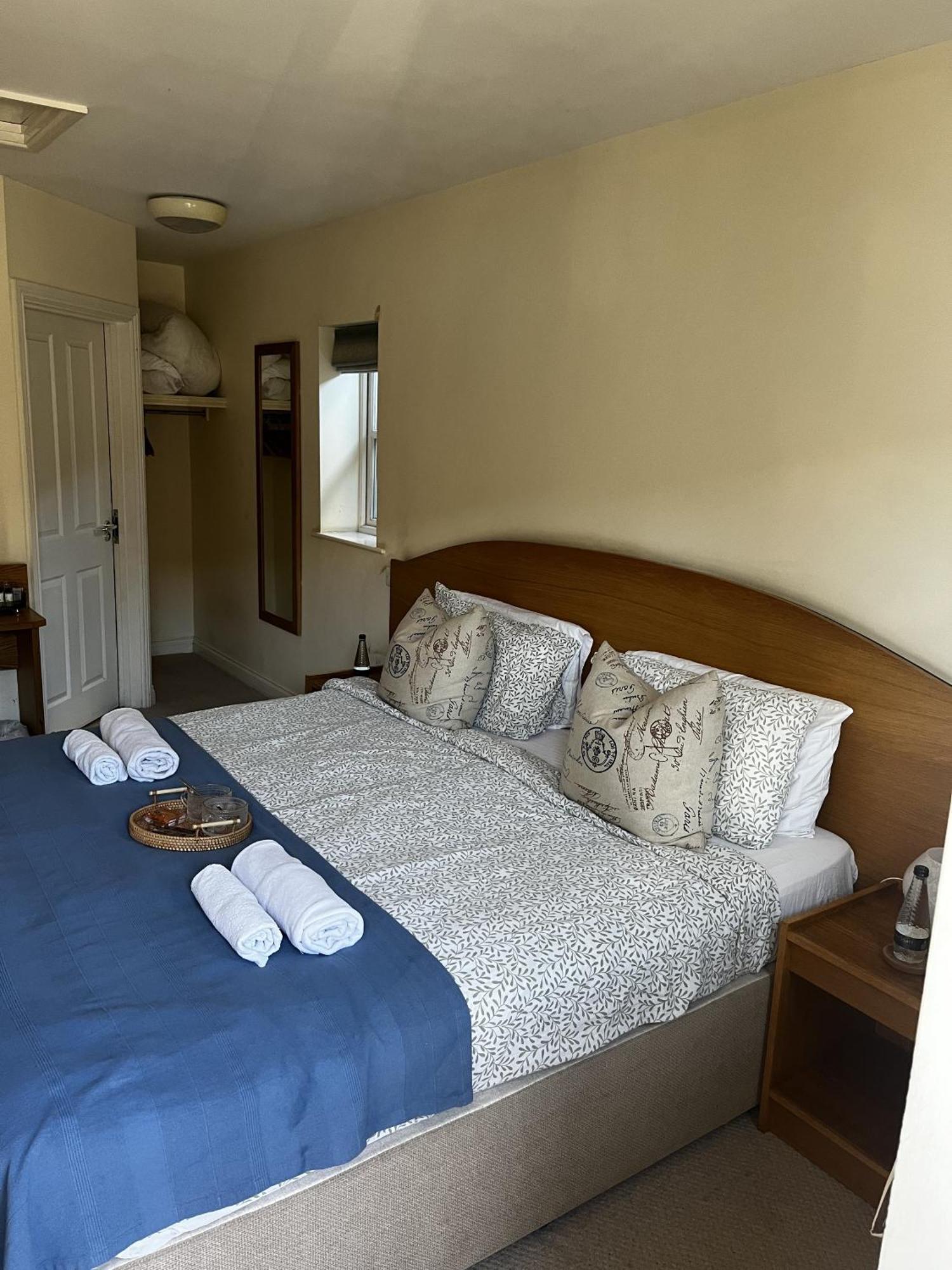 The Cherry Tree Abingdon-on-Thames ภายนอก รูปภาพ